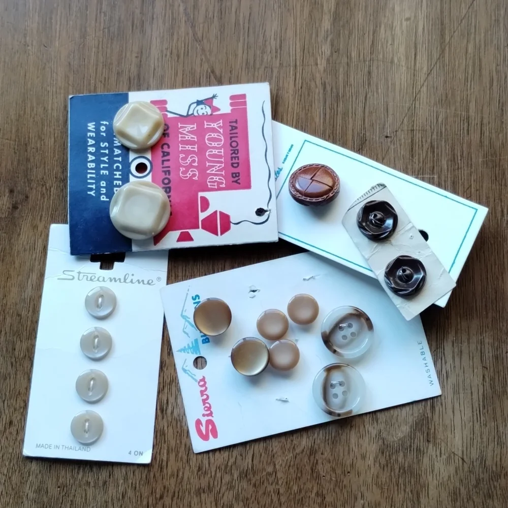 Assorted Tan Buttons
